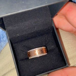 Men's Zales Diamond Diagonal Pattern Wedding Band 10K Two-Tone white/rose gold